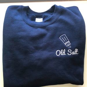 ⛵️Comfy sweatshirt with embroidered patch!